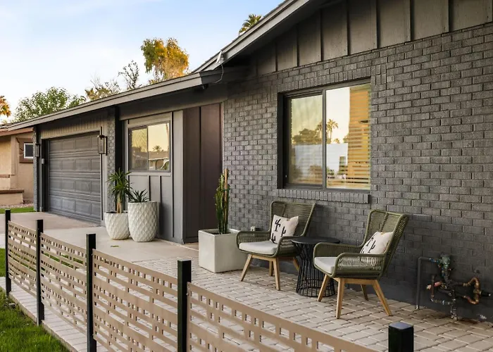 Ferienhaus Modern Retreat With Pool Hot Tub Outdoor Kitchen *
