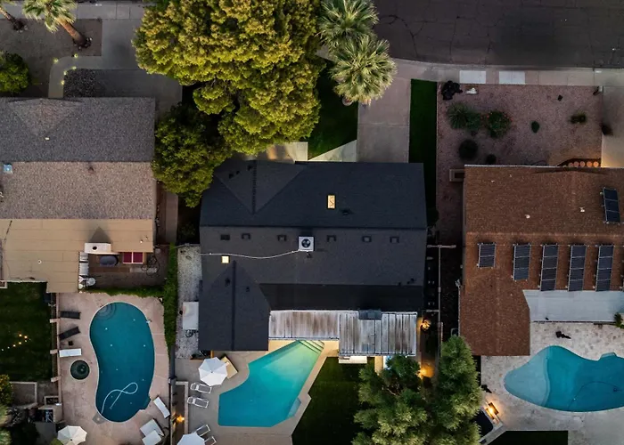 Modern Retreat With Pool Hot Tub Outdoor Kitchen Ferienhaus Scottsdale