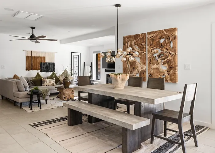 Modern Retreat With Pool Hot Tub Outdoor Kitchen * Scottsdale